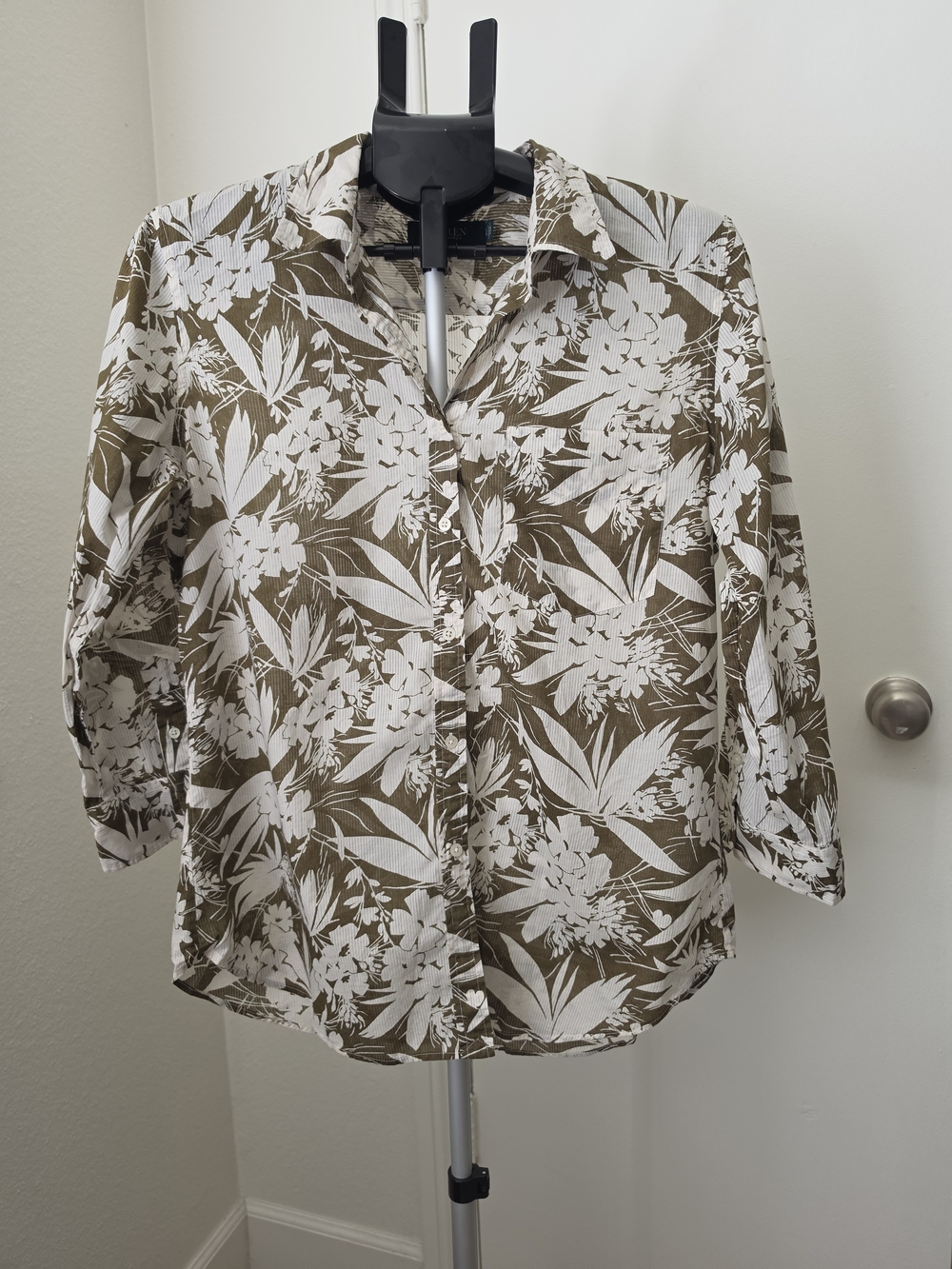Lauren Ralph Lauren Women's Floral Button-Up Shirt – Size L